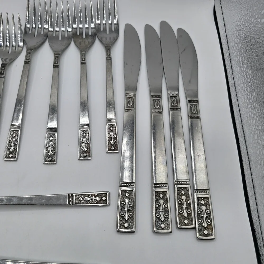 26 Piece Set Interpur CORTINA Stainless Dinner Japan Textured Flatware